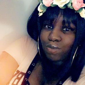 Meet your Posher, Brittney